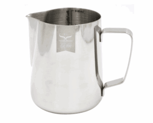 Stainless steel milk frothing pitcher with a 600 ml capacity, featuring a spout for pouring and an ergonomic handle, designed for use in coffee preparation such as making lattes or cappuccinos.
